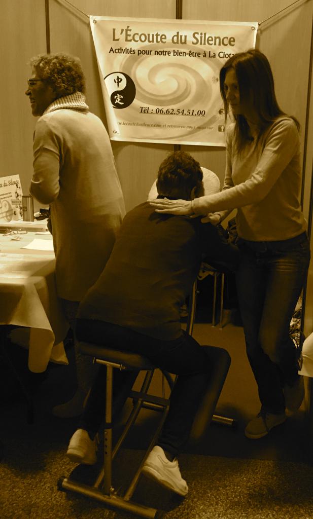 Découverte du massage assis pour certains visiteurs